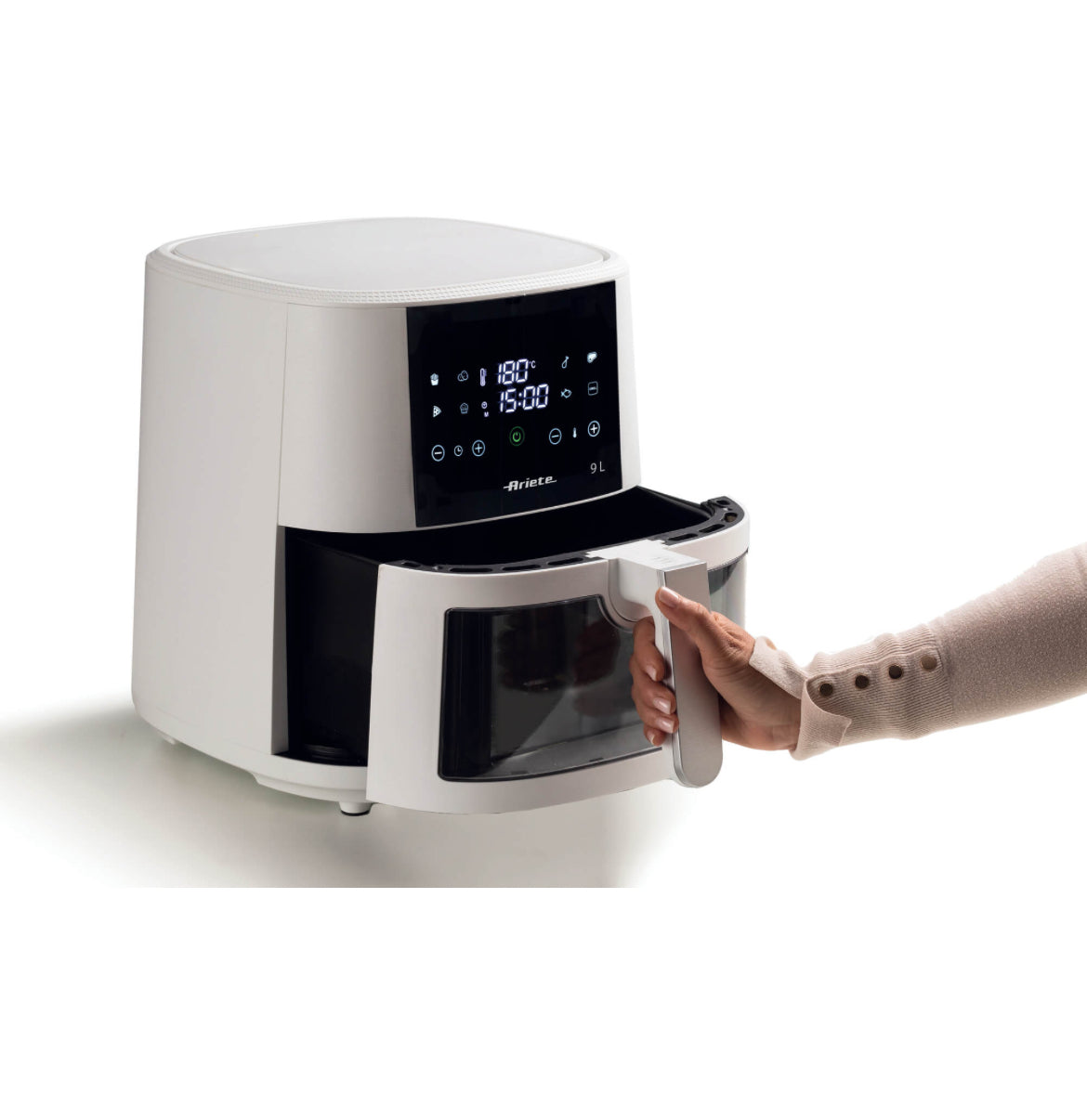 Friggitrice ad aria 9L con vetro Bianco
4630/03
Per grandi quantità di fritto e tanta croccantezza. Adatta a fritture di pesce, carne, crocchette, patatine e alimenti impanati. 8 programmi preimpostati ideali per cene in famiglia e con amici. BPA Free