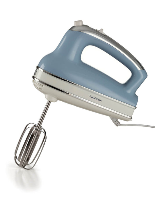 Vintage
Sbattitore elettrico Vintage Celeste
1548/05
Miglior omogeneità dei prodotti e tempi di lavorazione ridotti. 450W. 5 velocità + Funzione Turbo con fruste elettriche per montare e impastare. Design Vintage Retrò