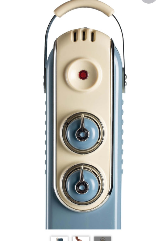 Vintage
Radiatore a olio 11 elementi Celeste
0839/15
Elementi riscaldanti attivi in pochi minuti. 3 Livelli di potenza. Pratico, maneggevole e facilmente trasportabile grazie alla maniglia incorporata e alle 4 ruote girevoli a 360°.