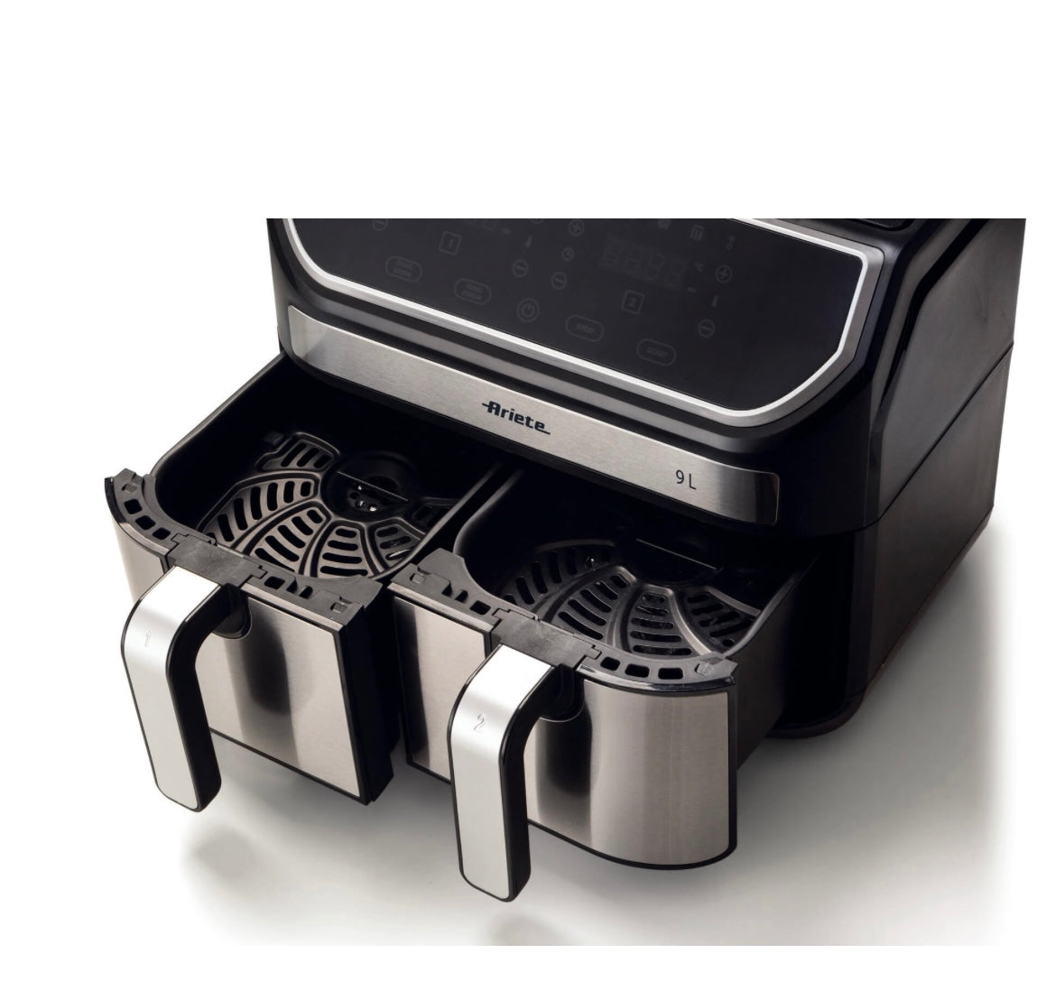 Friggitrice ad aria 9L
4625/00
Per grandi quantità di fritto e tanta croccantezza. Adatta a fritture di pesce, carne, crocchette, patatine e alimenti impanati. 11 programmi preimpostati ideali per cene in famiglia e con amici. BPA Free