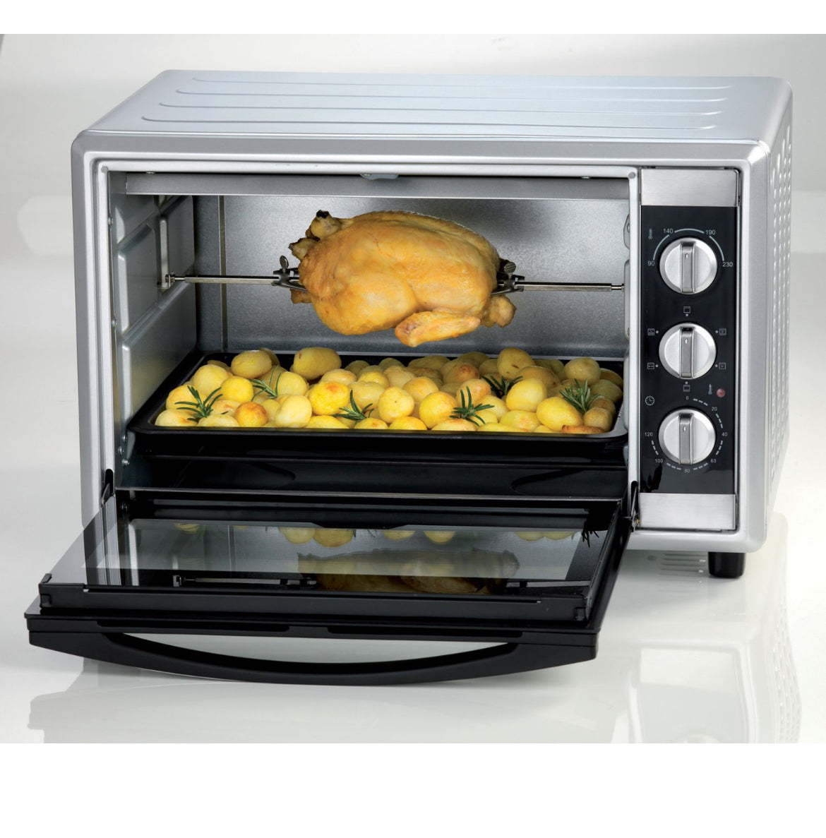 Bon Cuisine 560
0945/00
Forno elettrico con funzione ventilato e girarrosto. 6 posizioni di cottura. Timer fino a 120 minuti. temperatura massima 230°