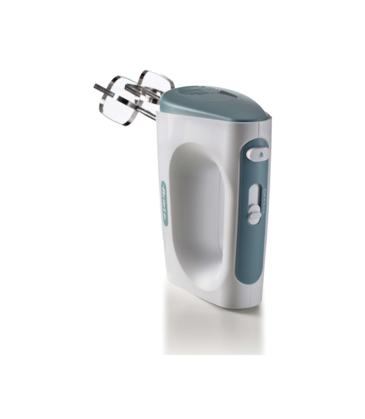 Sbattitore elettrico Breakfast White & Aegean teal
1545/01
Miglior omogeneità dei prodotti e tempi di lavorazione ridotti. 450W. 5 velocità + Funzione Turbo con fruste elettriche per montare e impastare. Bianco & Celeste