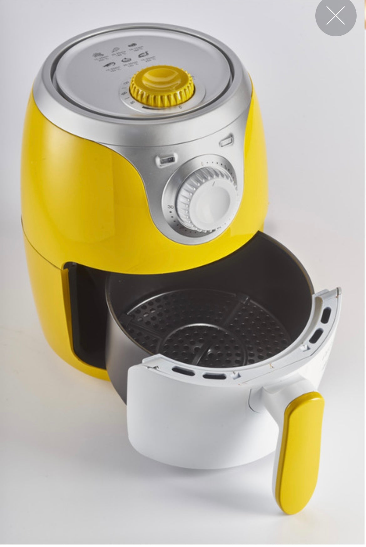 Airy Fryer Mini Giallo
4615/00
Friggitrice ad aria da 2 Litri. Frigge con un solo cucchiaio di olio. Ideale per carne, pesce o verdure. Cestello antiaderente. Temperatura fino a 200°. BPA Free