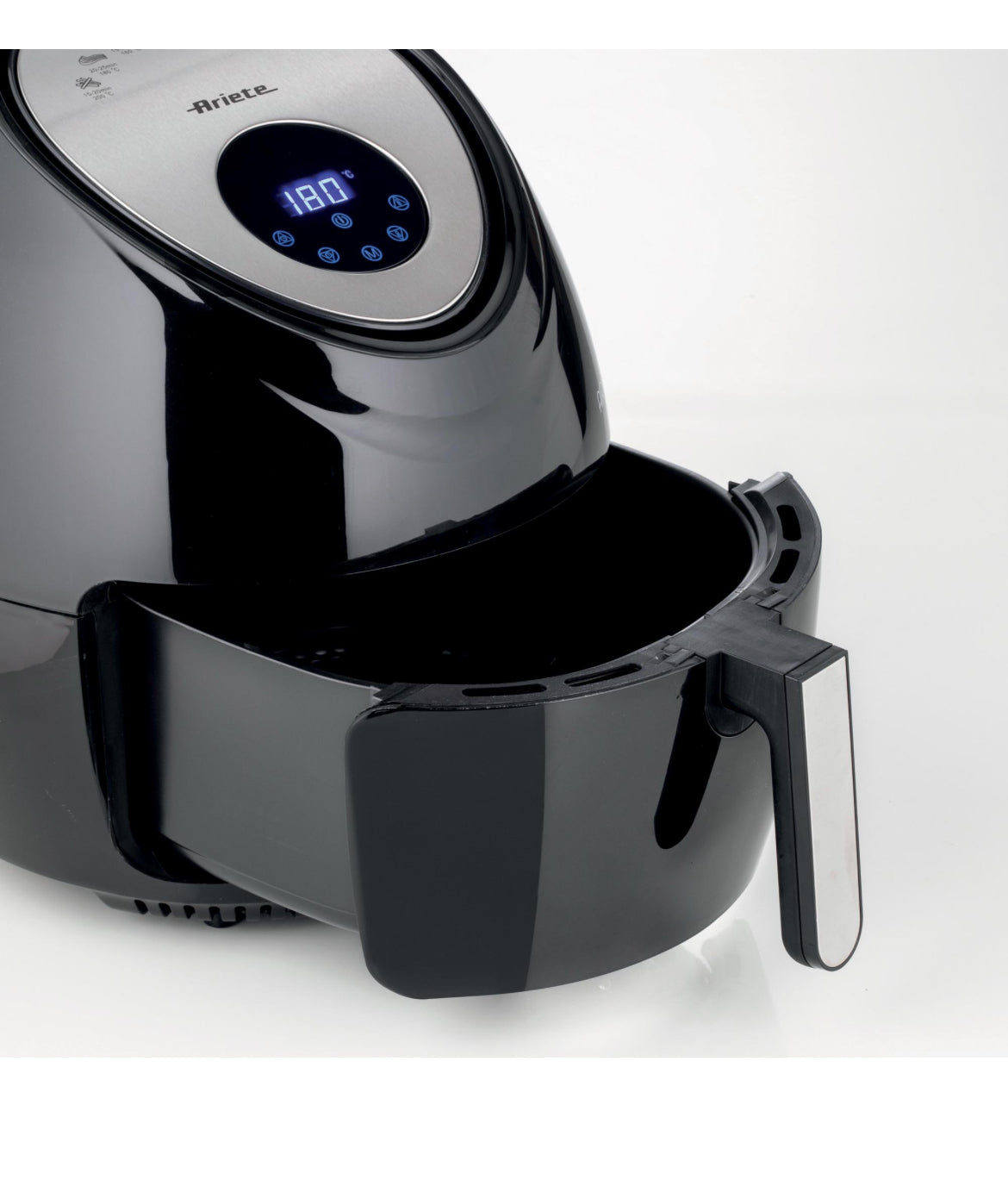 Airy Fryer XXL nero
4618/00
Friggitrice ad aria da 7 litri. Cuoce ad aria calda, frigge senza odori, con un solo cucchiaio di olio fino a 2,5 kg di patatine fritte in una sola volta. Temperatura regolabile max 200°. Nero. BPA Free