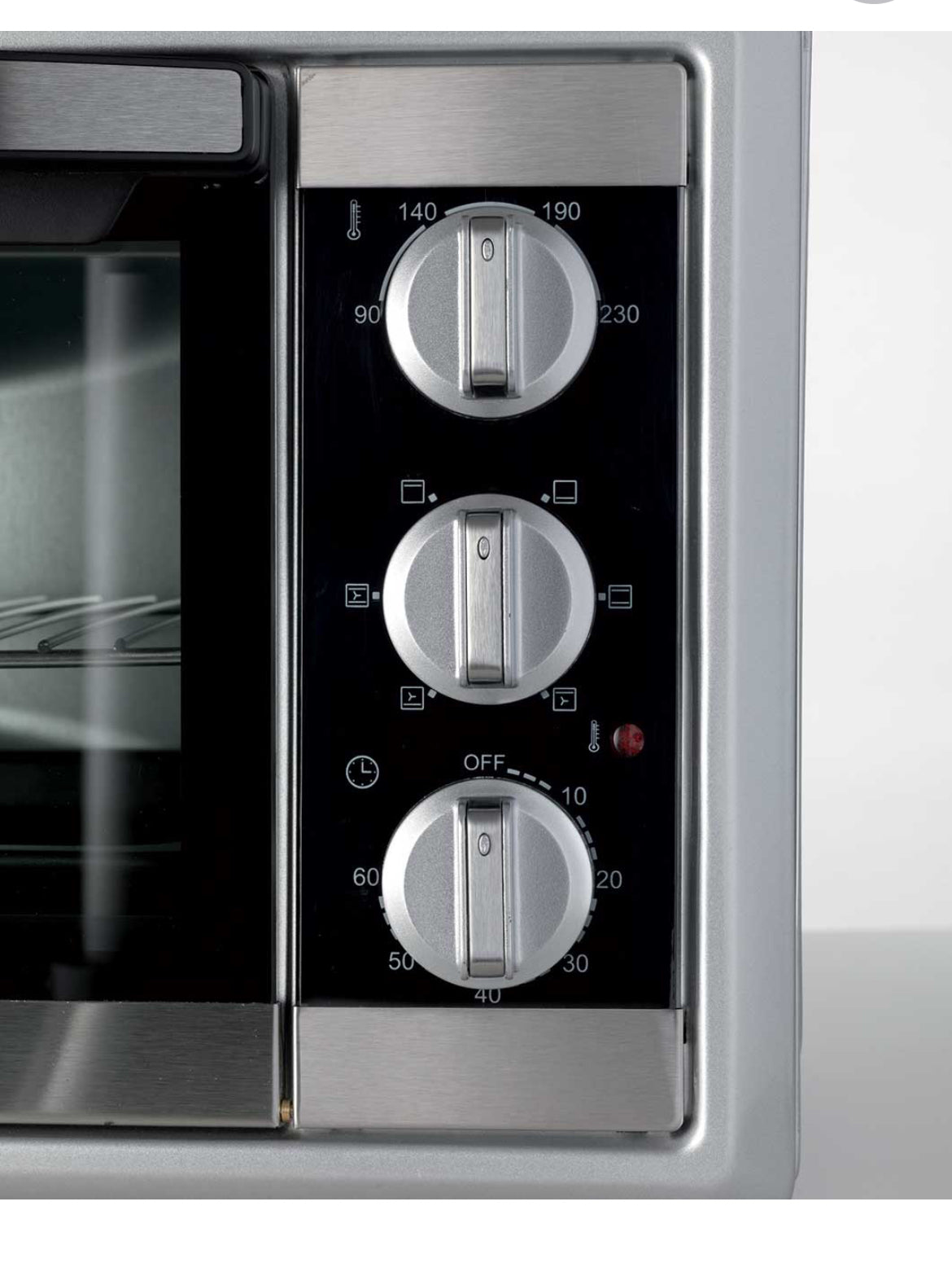 Bon Cuisine 300
0985/11
Forno elettrico 30 Litri con funzione statica e ventilata, 6 modalità di cottura, timer impostabile fino a 60’ e temperatura regolabile fino a 230°C.