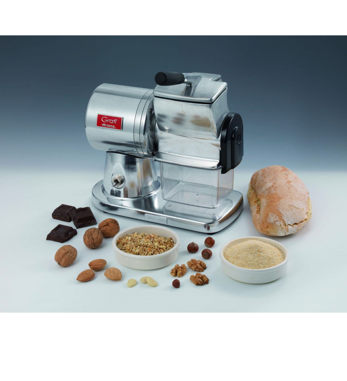 Gratì Superior
0449/00
Grattugia elettrica professionale per grattugiare anche gli alimenti più duri e resistenti. Formaggio, pane secco, frutta secca, cioccolato.