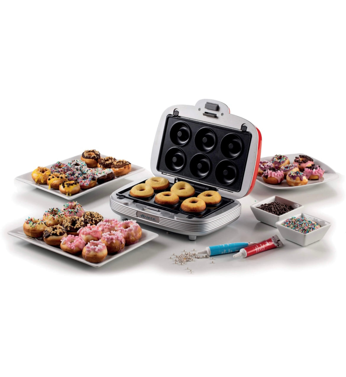 Sandwiches & Cookies Party Time Rosso
1972/00
Piastra Elettrica Multifunzione per muffin, donuts e sandwiches, con design unico degli American Diner anni ‘50. Ideale per preparare merende dolci e salate con allegria. Let’s party con Party Time Ariete!
Ro