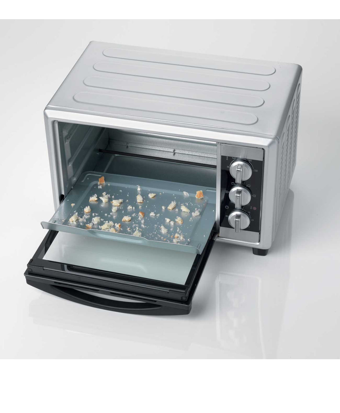 Bon Cuisine 300
0985/11
Forno elettrico 30 Litri con funzione statica e ventilata, 6 modalità di cottura, timer impostabile fino a 60’ e temperatura regolabile fino a 230°C.