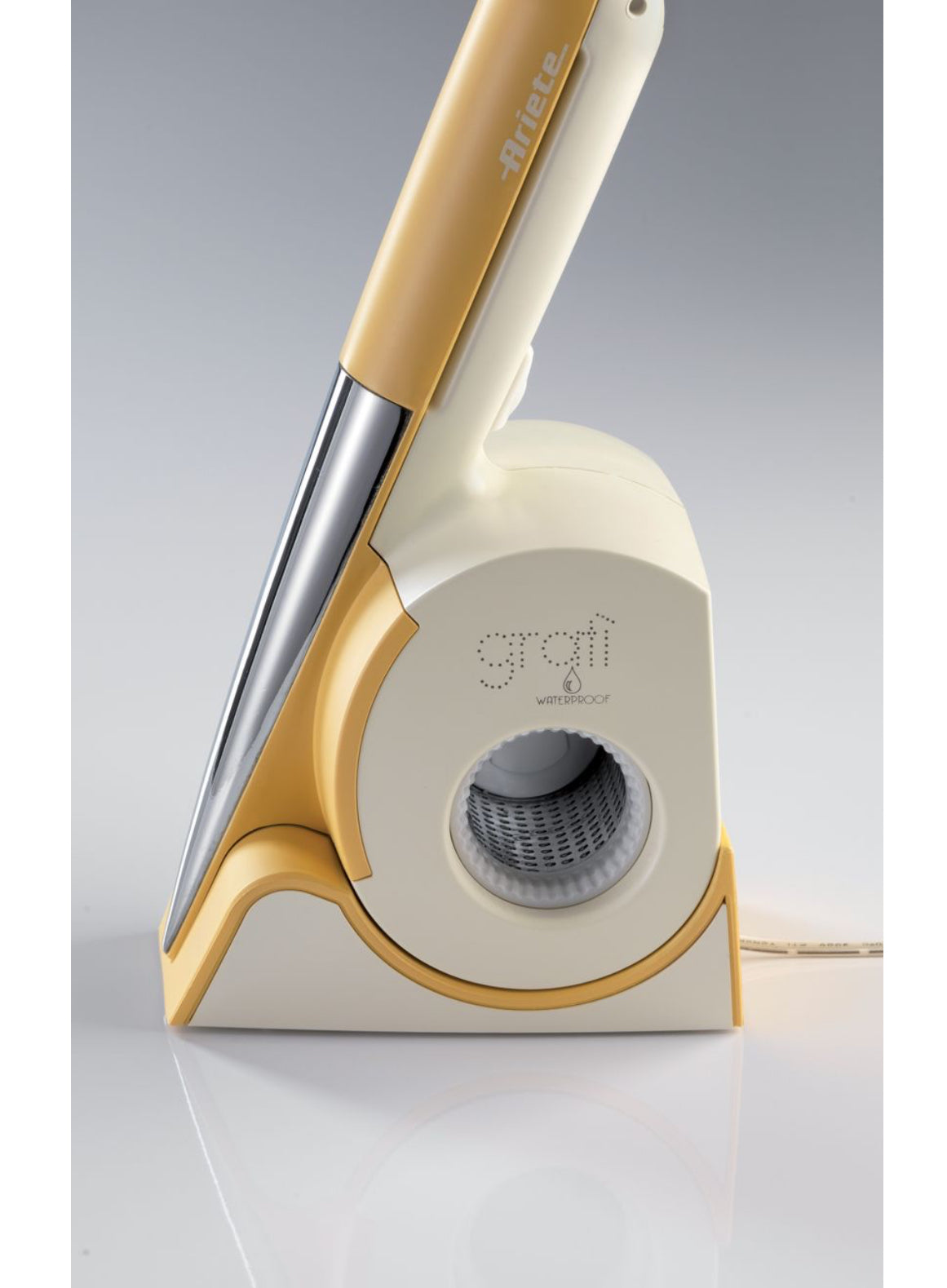 Gratì Waterproof
0457/00
La prima grattugia elettrica interamente lavabile sotto l'acqua corrente