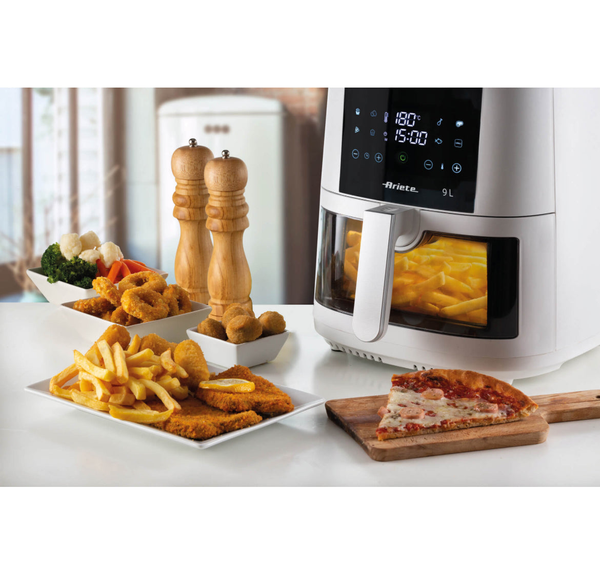 Friggitrice ad aria 9L con vetro Bianco
4630/03
Per grandi quantità di fritto e tanta croccantezza. Adatta a fritture di pesce, carne, crocchette, patatine e alimenti impanati. 8 programmi preimpostati ideali per cene in famiglia e con amici. BPA Free