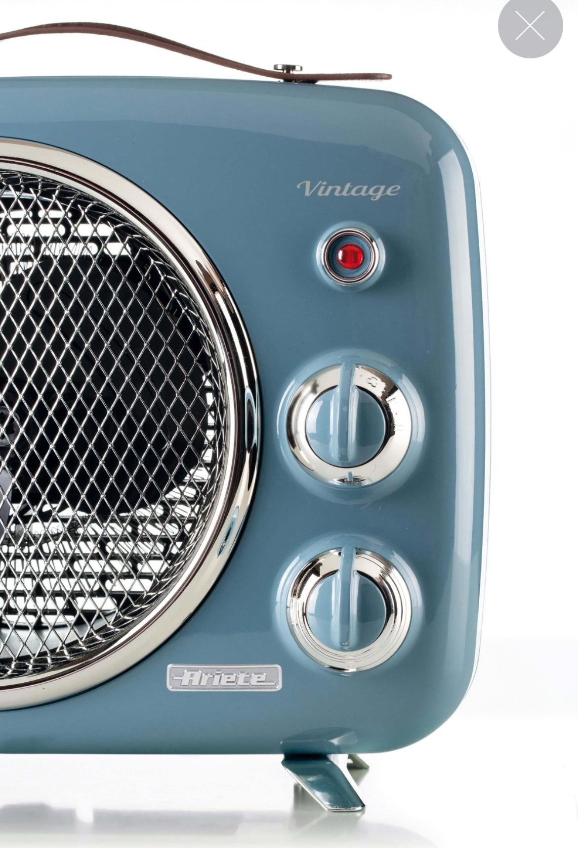 Vintage
Termoventilatore Vintage Celeste
0808/05
Termoventilatore Vintage, freddo e caldo con termostato regolabile e dal design anni '50 compatto e funzionale