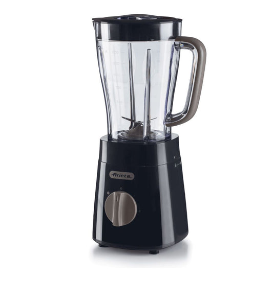 Frullatore Breakfast Dark & Sahara Grey
0576/03
500 w di potenza. 4 lame in acciaio inox. Funzione tritaghiaccio. Pratico e ideale per ogni angolo della cucina. Grigio scuro & Tortora