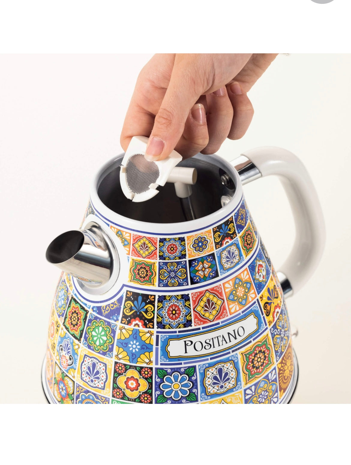 Positano
Bollitore 1,7 Litri Positano
2869/0P
1,7 L per infusi, tè e tisane. Autospegnimento. 2000W