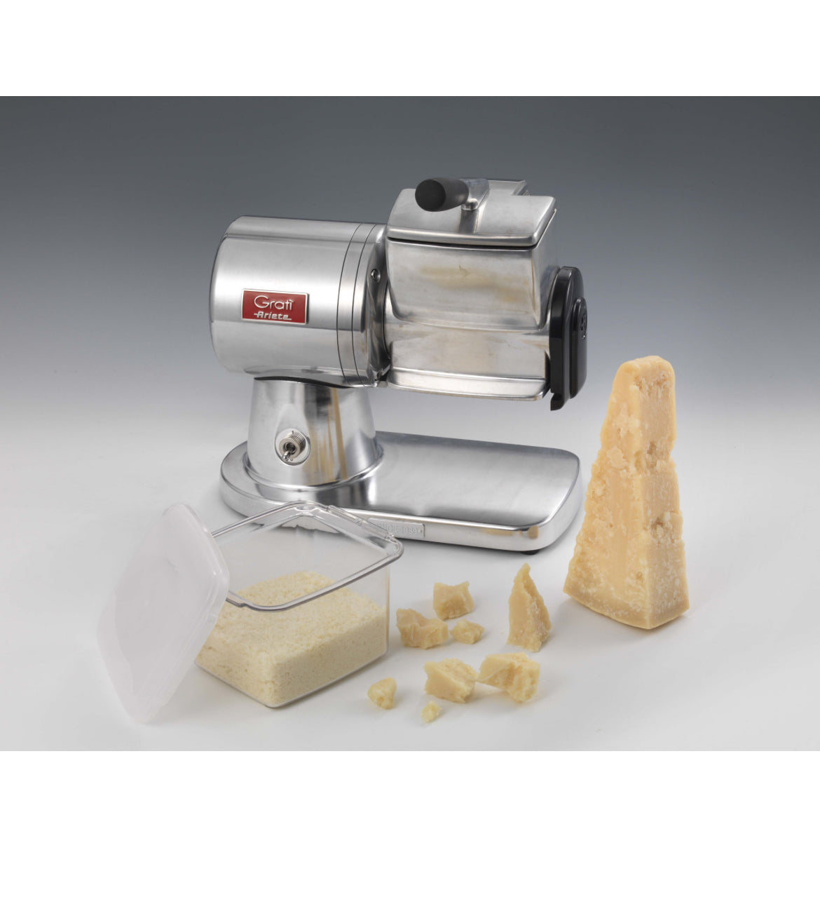Gratì Superior
0449/00
Grattugia elettrica professionale per grattugiare anche gli alimenti più duri e resistenti. Formaggio, pane secco, frutta secca, cioccolato.