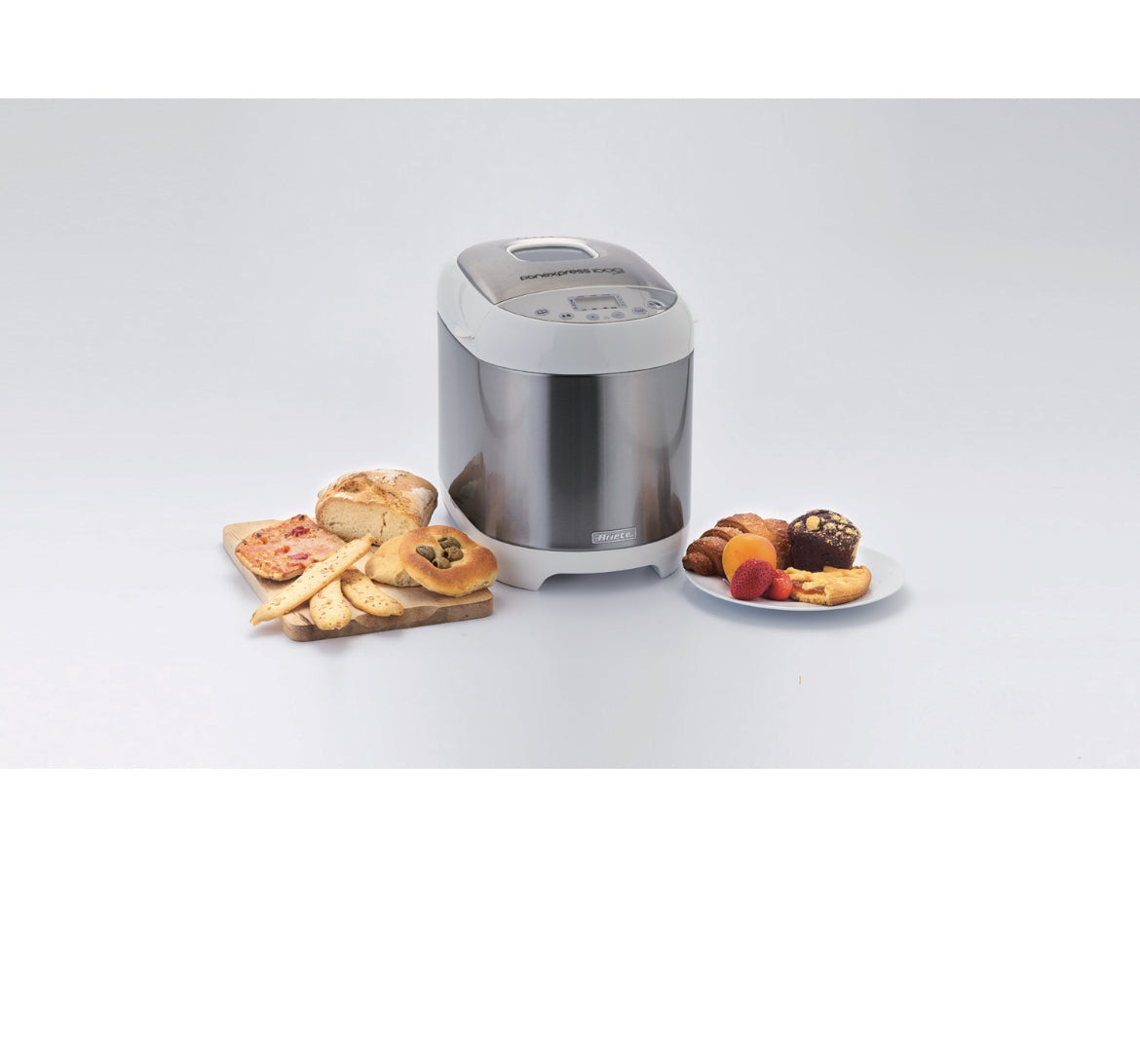 Panexpress 1000 Metal
0133/00
La macchina del pane impasta, lievita e cuoce il pane fatto in casa, anche gluten free. Impasta pizza e dolci, prepara marmellate e yogurt