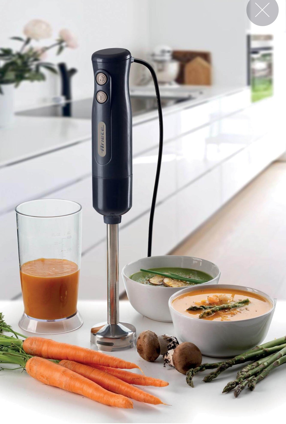 Potenza e performance con Frullatore a Immersione con tritatutto Breakfast
Crea ogni giorno deliziosi frullati con Frullatore a Immersione con tritatutto Breakfast, il pimer che garantisce potenza, performance e precisa miscelazione. Non solo pimer, ma an