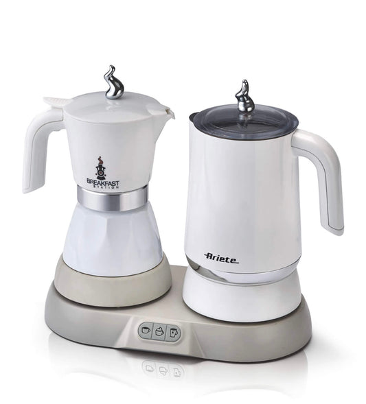 Breakfast Station
1344/00
Scegli tra caffè, cappuccino, tè o tisane e goditi la tua colazione a casa come al bar. Prodotto 3 in 1: moka elettrica, bollitore e cappuccinatore