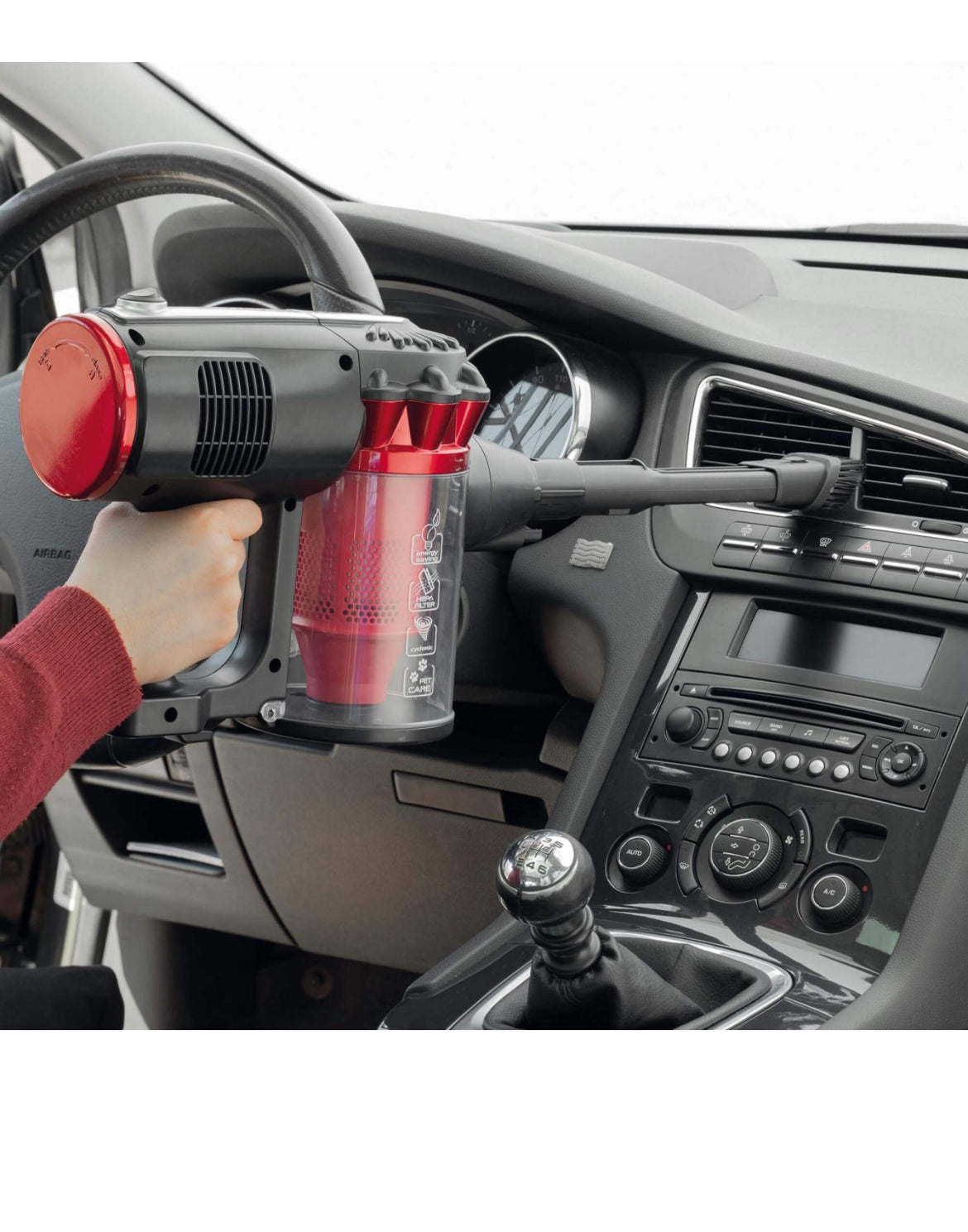 Handy Force RBT
2759/11
Scopa elettrica con filo. L'aspirabriciole incorporato è ideale per la pulizia degli interni auto.