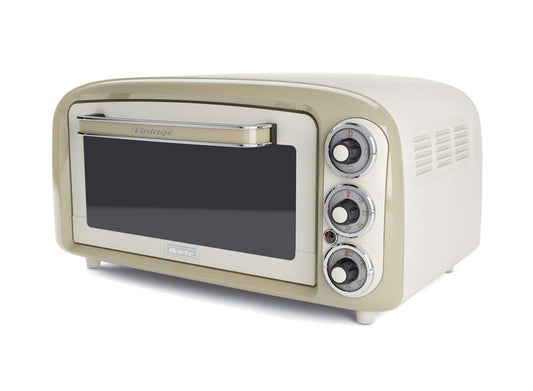 Forno Vintage Beige
0979/03
Forno Elettrico Vintage Beige 18 Litri, 3 modalità di cottura, timer impostabile fino a 60’, temperatura regolabile fino a 230°C e fondo arrotondato per cuocere la pizza alla perfezione.