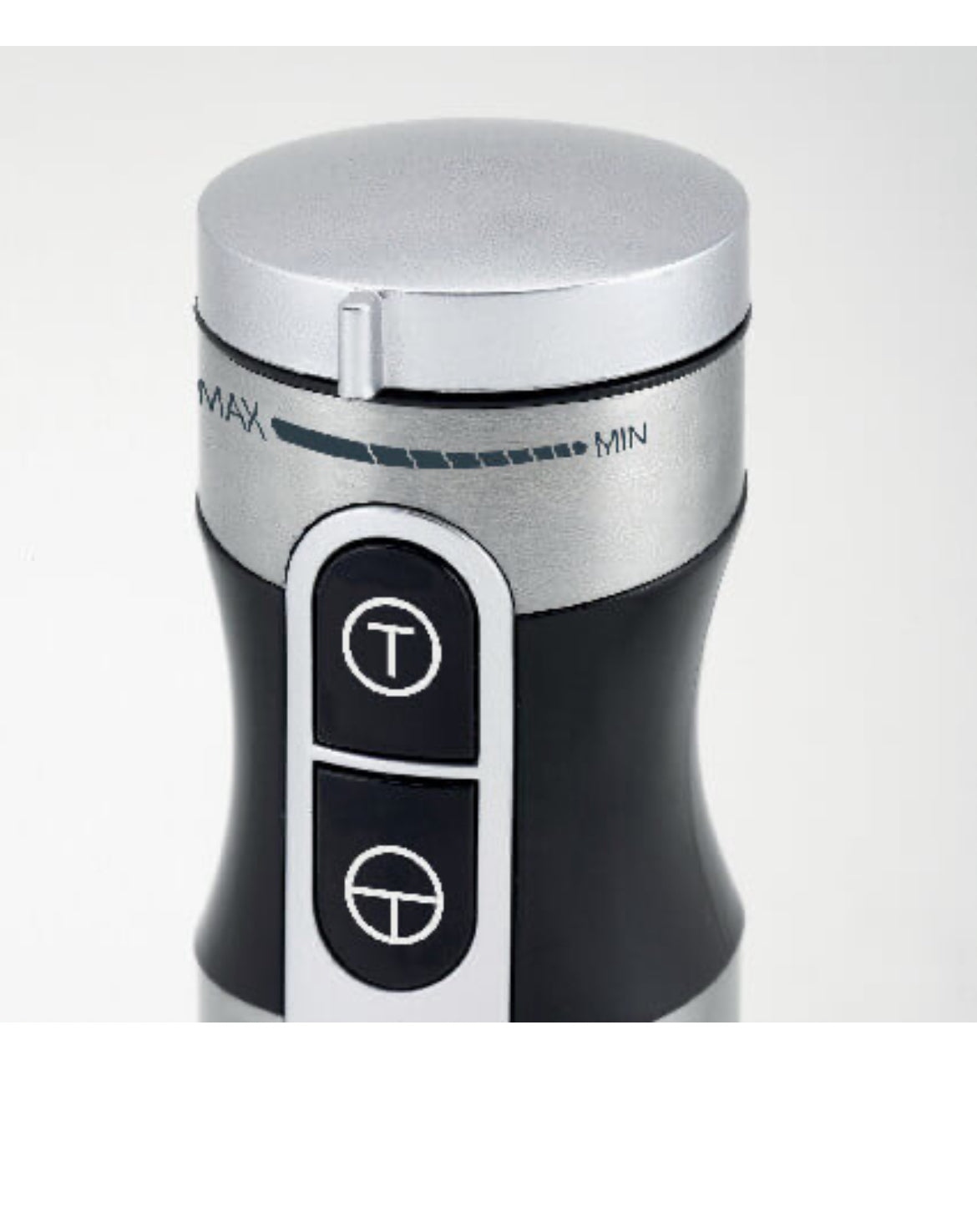 4 Blades Multiprep 7in1
0898/11
1000W. Multifunzione, 7 funzioni: frullare, montare, schiacciare-patate, tritare, grattugiare, tagliare e affettare. Food processor da 2 L e un super alleato per preparare tante ricette