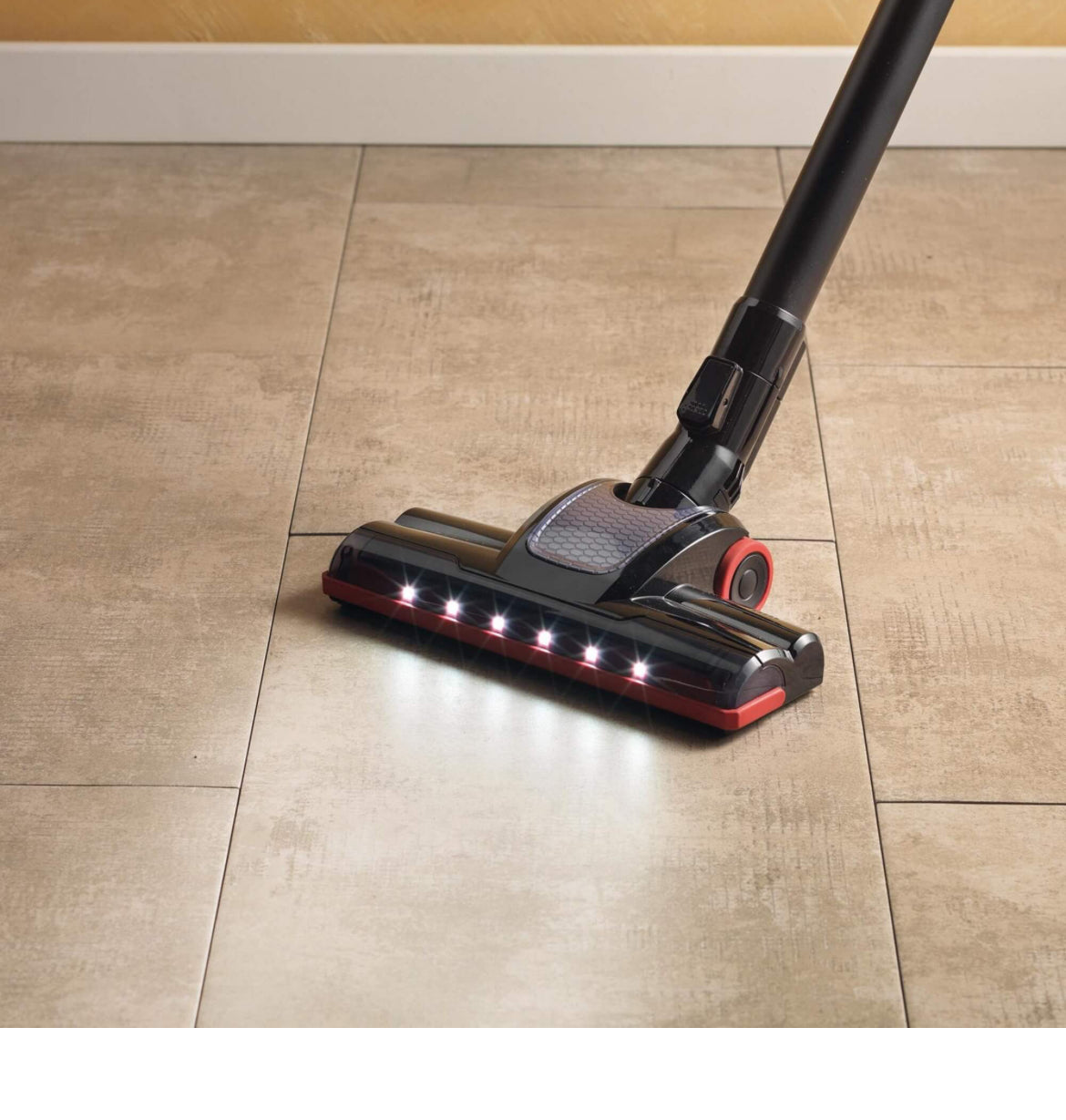 Handy Force RBT
2759/11
Scopa elettrica con filo. L'aspirabriciole incorporato è ideale per la pulizia degli interni auto.