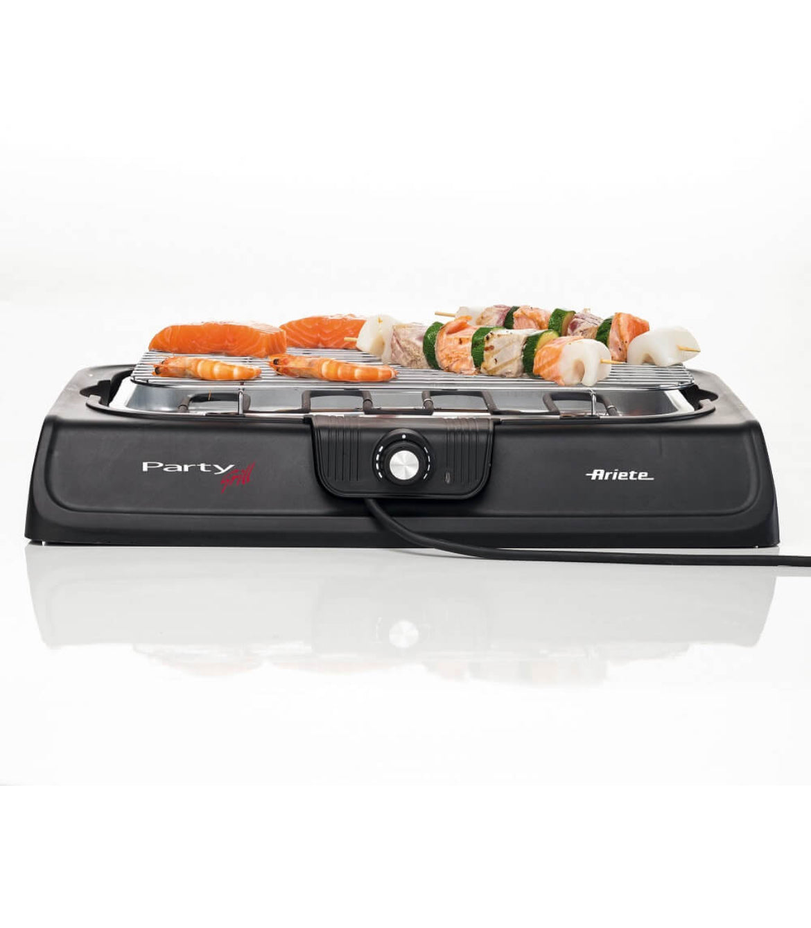 Party Grill 723
0723/00
Griglia elettrica con doppia griglia a libro per cucinare carne, pesce e verdure in maniera rapida. Potenza 2000W. 2 modalità di cottura: rapida e lenta