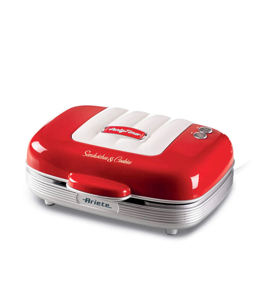 Sandwiches & Cookies Party Time Rosso
1972/00
Piastra Elettrica Multifunzione per muffin, donuts e sandwiches, con design unico degli American Diner anni ‘50. Ideale per preparare merende dolci e salate con allegria. Let’s party con Party Time Ariete!

Ro