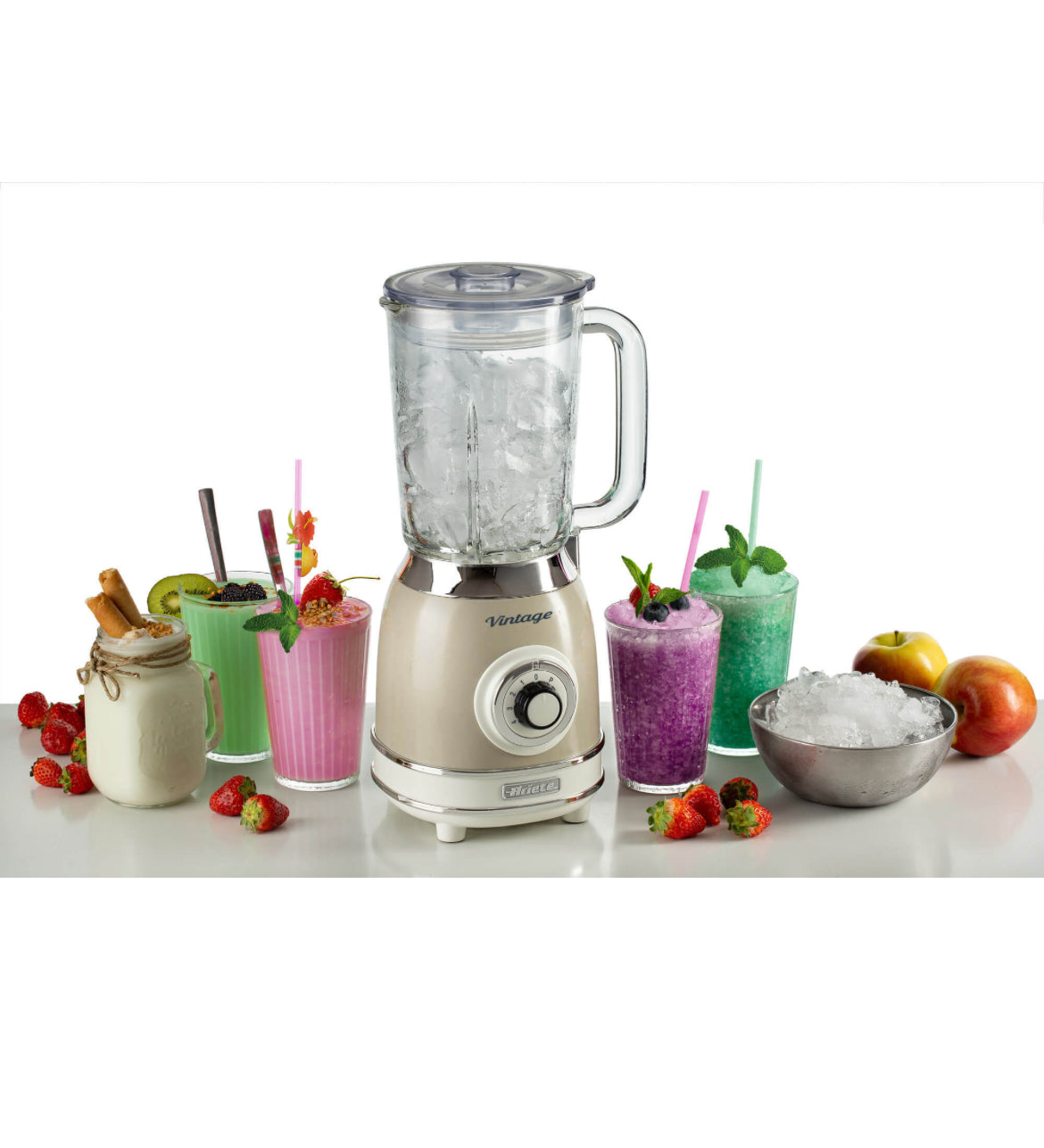 Frullatore con Tazza in Vetro Vintage Beige
0583/03
Tazza in vetro da 1,5 Litri. 4 Velocità + Pulse con funzione tritaghiaccio. 4 Lame in Acciaio Inox.