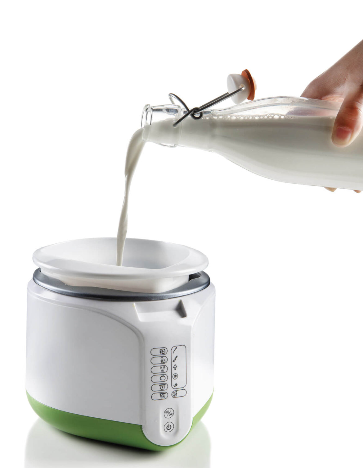 B-cheese - Macchina per formaggio e yogurt
0615/00
Il vero formaggio fatto a casa tua usando solo ingredienti naturali. Ricotta, mozzarella, stracchino, yogurt, formaggi vegani. Ideale per gli intolleranti al lattosio. Ricettario incluso.