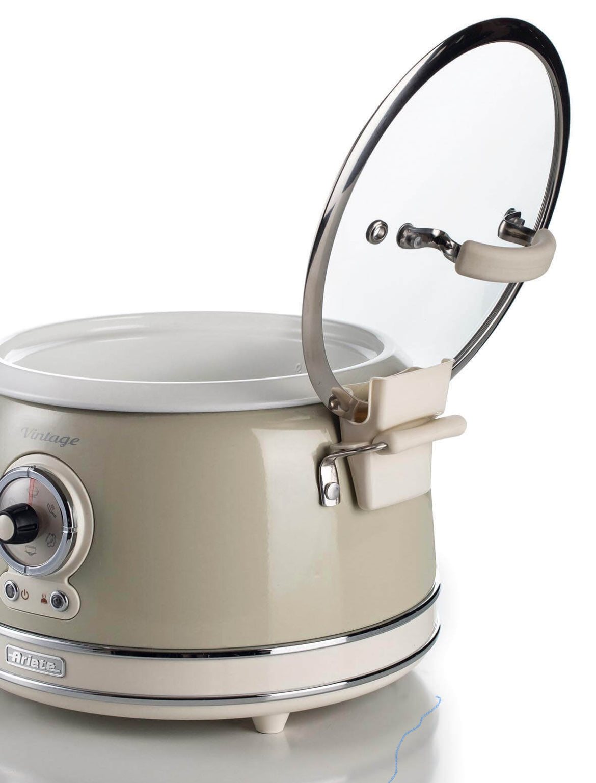 Rice Cooker & Slow Cooker beige
2904/03
Cuociriso elettrico e Slow Cooker con 5 diverse modalità di cottura: riso, sauté, a vapore, riscaldamento e slow cooker. Bowl in ceramica removibile e inseribile in forno a 180° per gratinare e terminare la cottura.