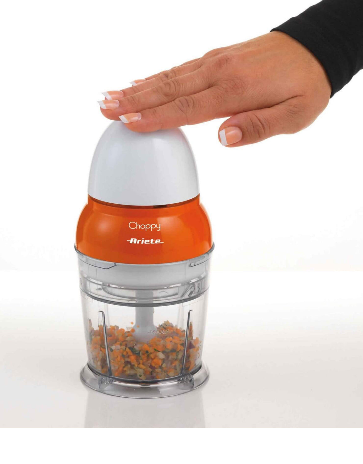 Choppy
1836/00
Tritatutto da 250 ml con lame in acciaio inox. Coperchio di sicurezza, facile da smontare e lavabile