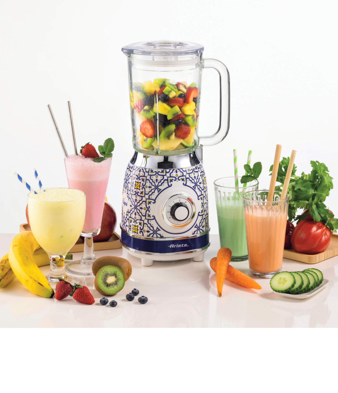 Frullatore con Tazza in Vetro Capri
0583/0C
Tazza in vetro da 1,5 Litri. 4 Velocità + Pulse con funzione tritaghiaccio. 4 Lame in Acciaio Inox.